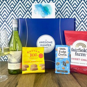 White Wine & Nibbles Gift Box