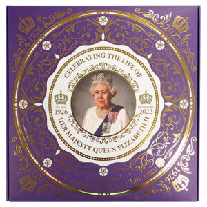 Queen Elizabeth II Commemorative 20cm Plate